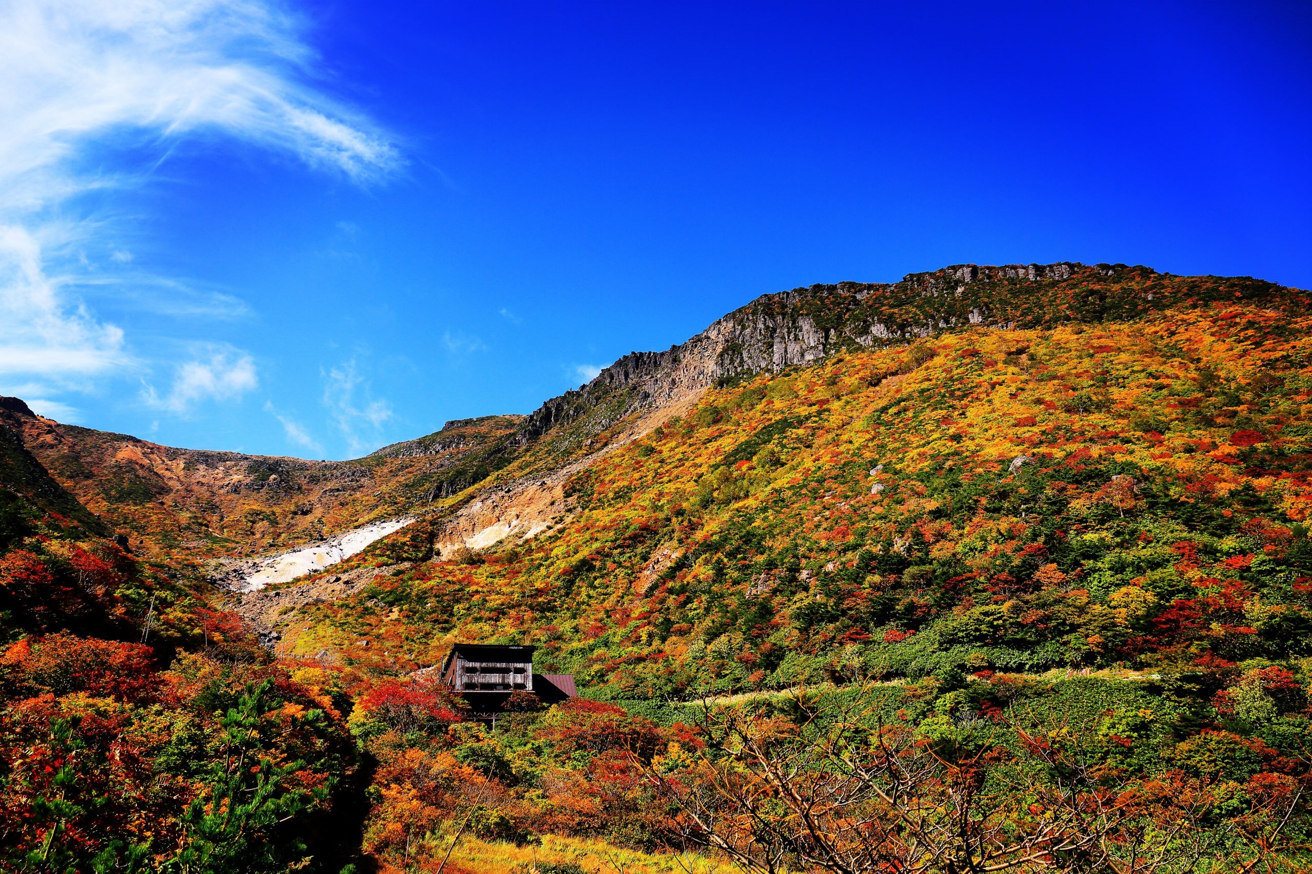ビギナーも安心 ガイドと一緒に安達太良山の魅力を満喫しよう 岳温泉観光協会公式サイト ビギナーも安心 ガイドと一緒に安達太良山の魅力を満喫しよう 岳温泉観光協会公式サイト